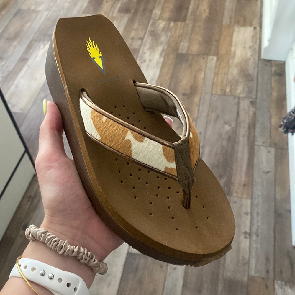 Very Volatile Brown and Cream Cowhide Platform Flip Flop Sandals